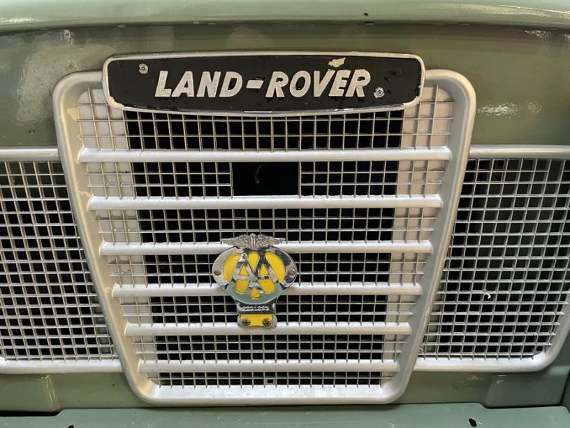 Occasion LAND ROVER DEFENDER SERIE III BACHE 1973 Vaucluse 84