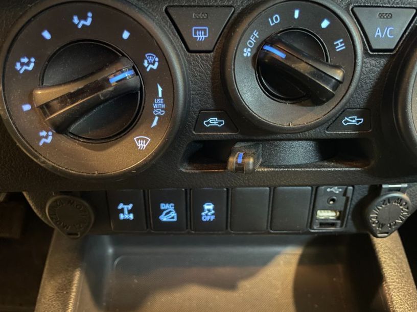 Occasion TOYOTA HILUX X-TRA CAB 2018 Vaucluse 84