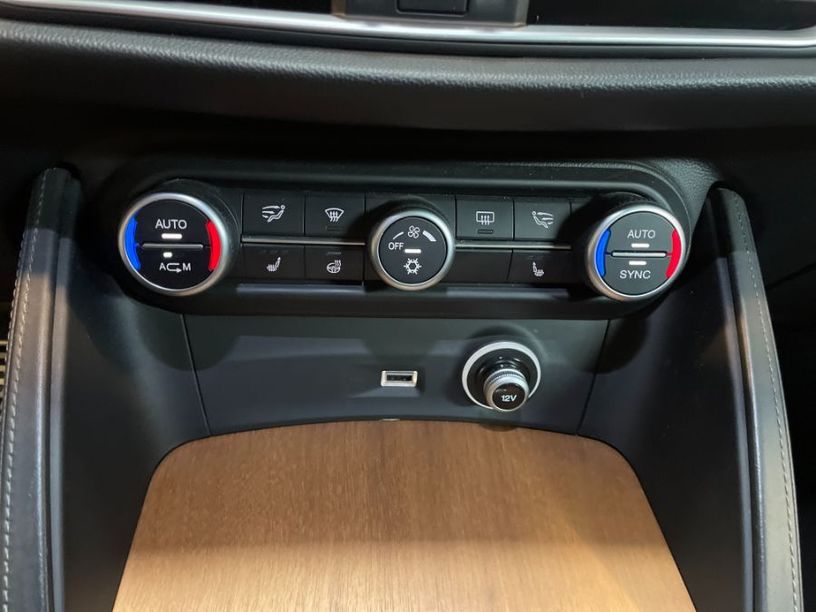 Occasion ALFA ROMEO STELVIO 2017 Vaucluse 84