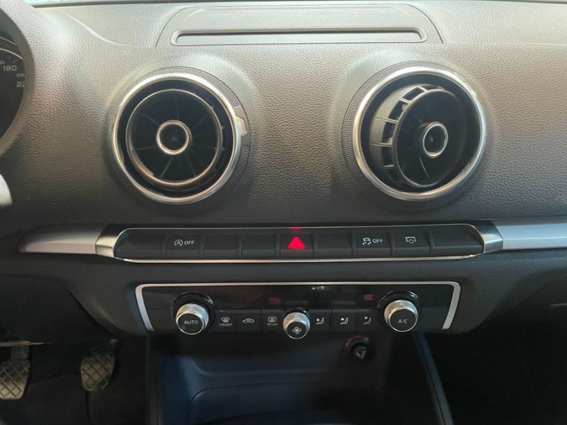 Occasion AUDI A3 1.6 tdI 105 cv 2013 Vaucluse 84