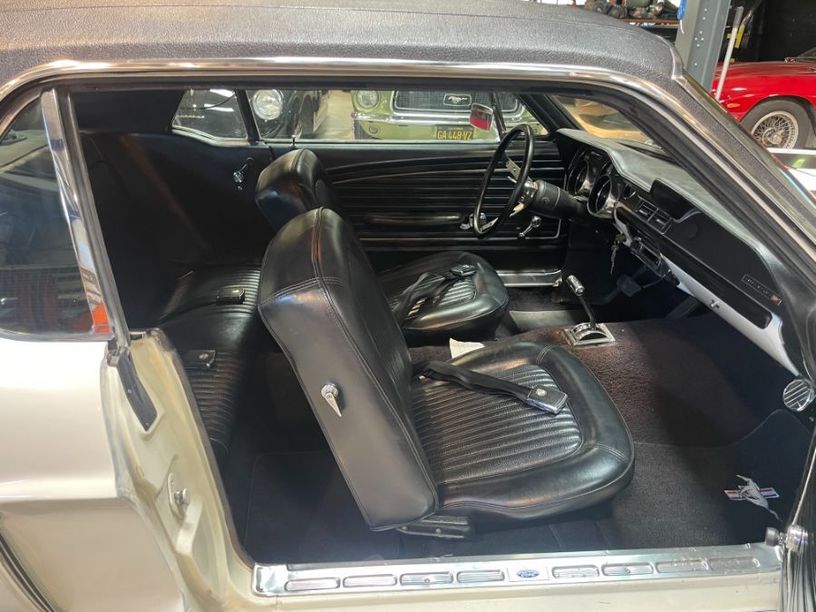 Occasion FORD MUSTANG 68 TOIT VINYL 1968 Vaucluse 84